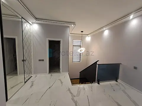 Satılır 5 otaqlı həyət evi 200 m²