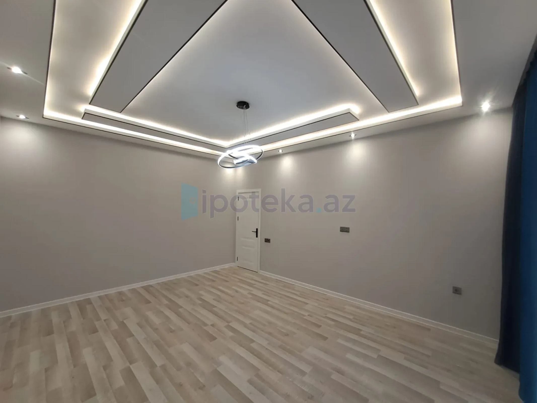 Satılır 5 otaqlı həyət evi 200 m²