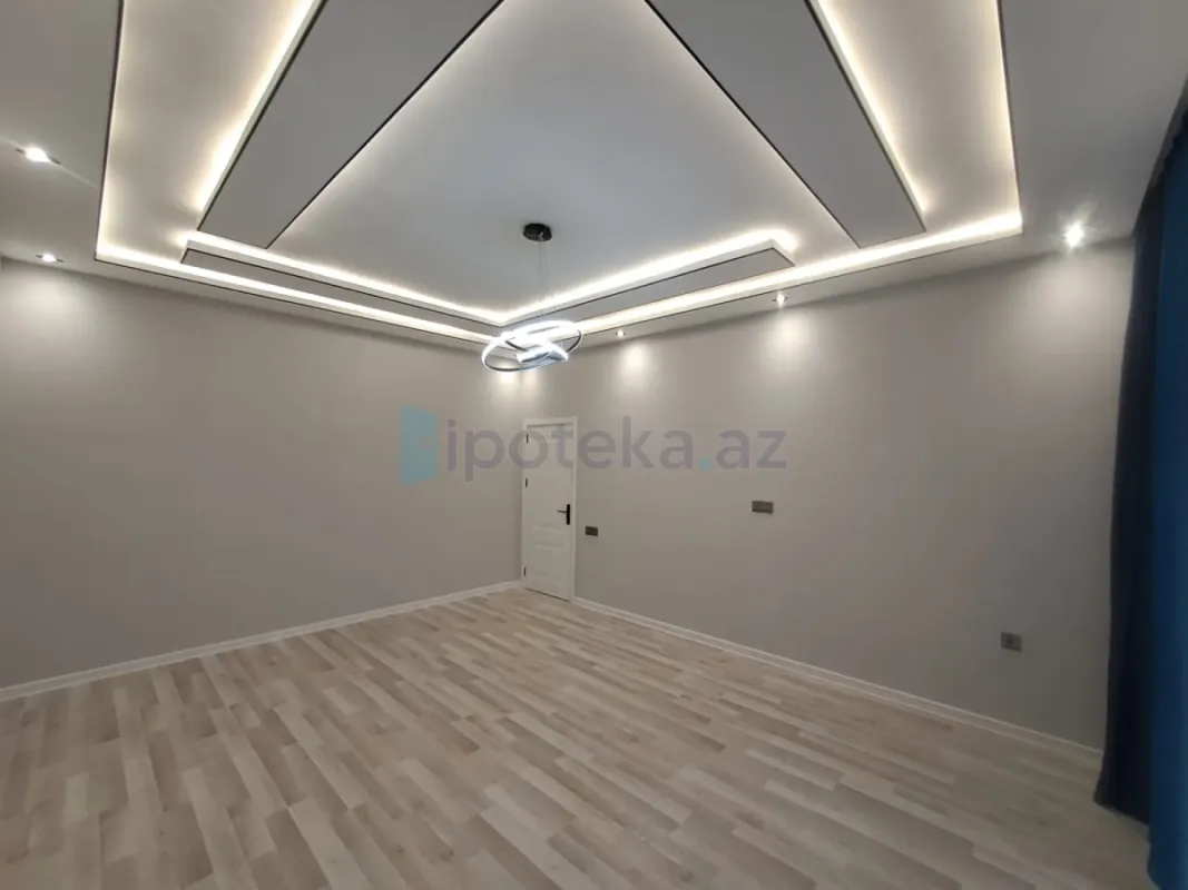 Satılır 5 otaqlı həyət evi 200 m²
