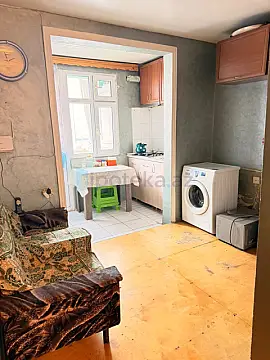 Satılır 2 otaqlı köhnə tikili 50 m²