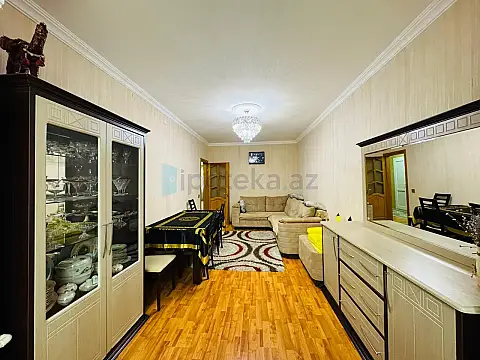 Satılır 4 otaqlı köhnə tikili 100 m²