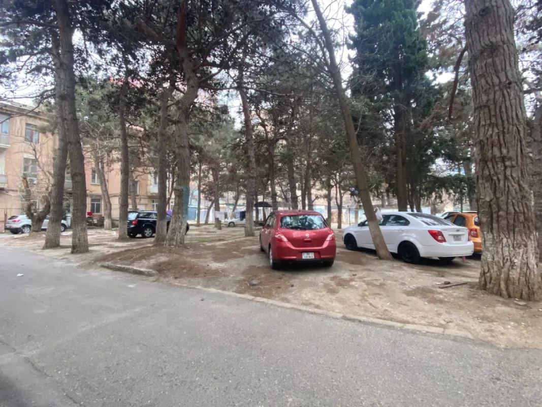 Satılır 2 otaqlı köhnə tikili 50 m²