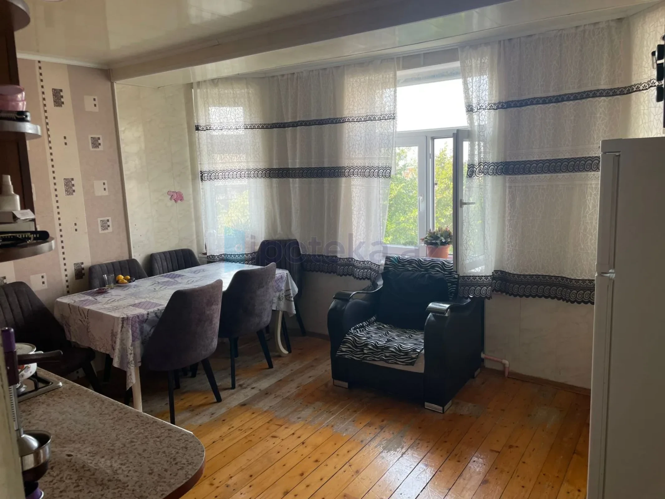 Satılır 2 otaqlı yeni tikili 70 m²