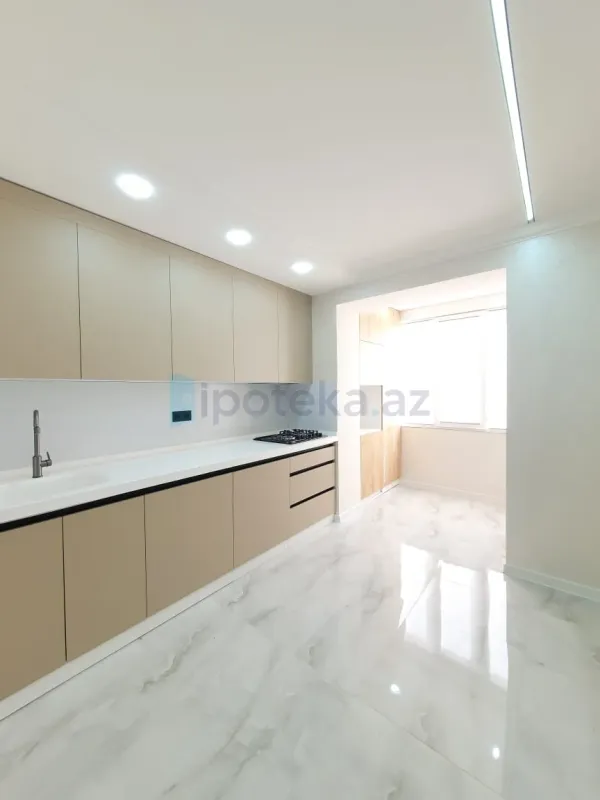 Satılır 3 otaqlı köhnə tikili 80 m²