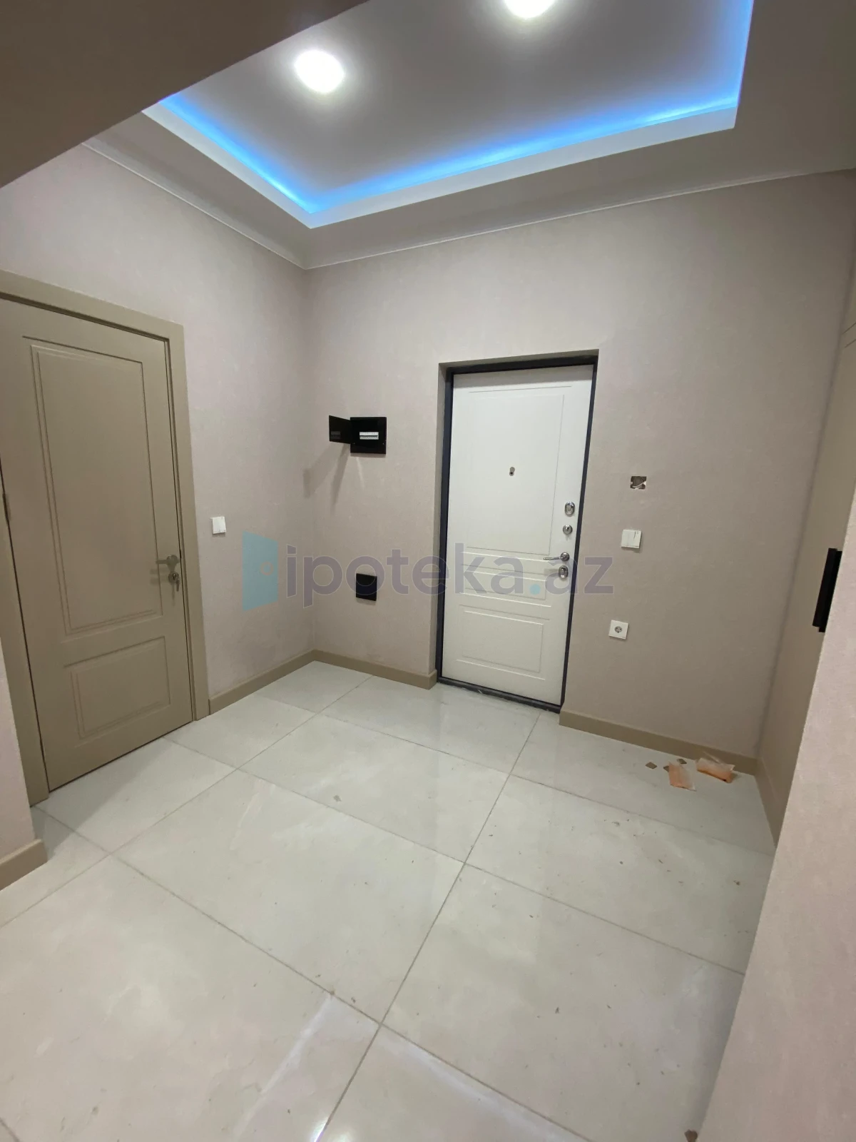 Satılır 2 otaqlı yeni tikili 65 m²