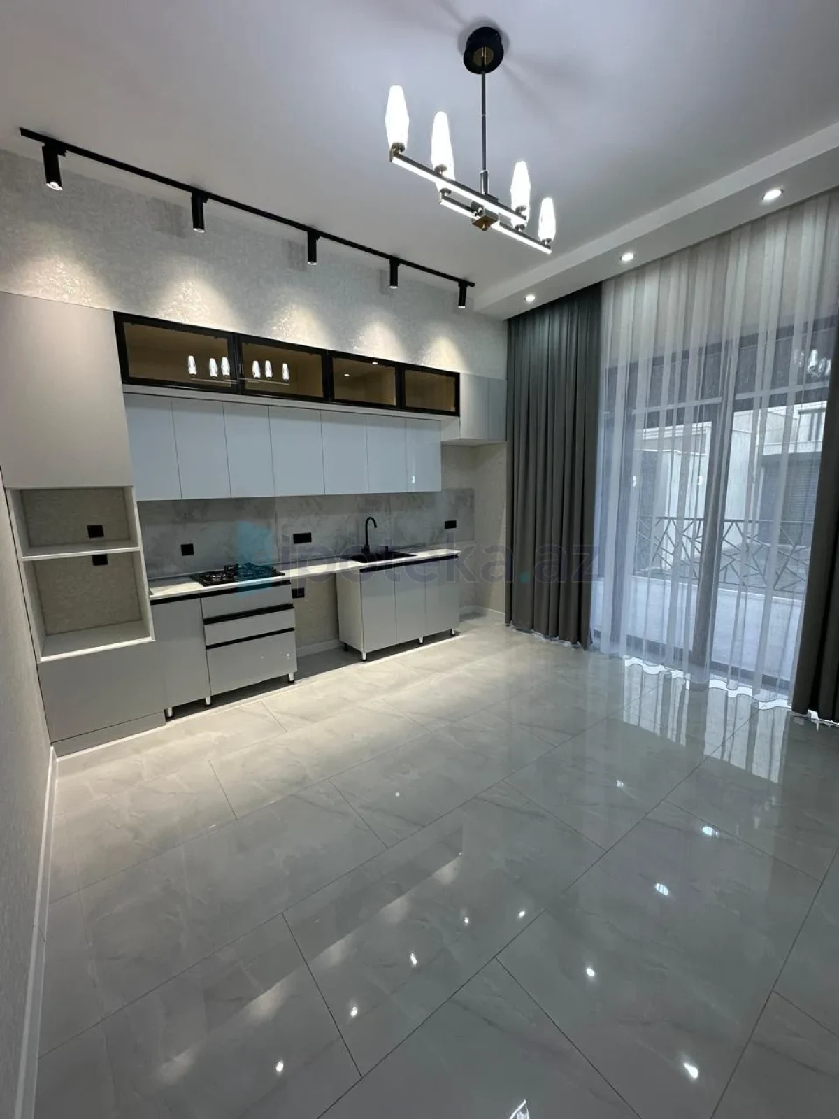 Satılır 4 otaqlı həyət evi 160 m²
