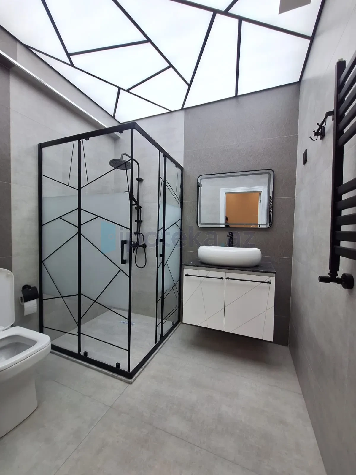 Satılır 3 otaqlı yeni tikili 114 m²