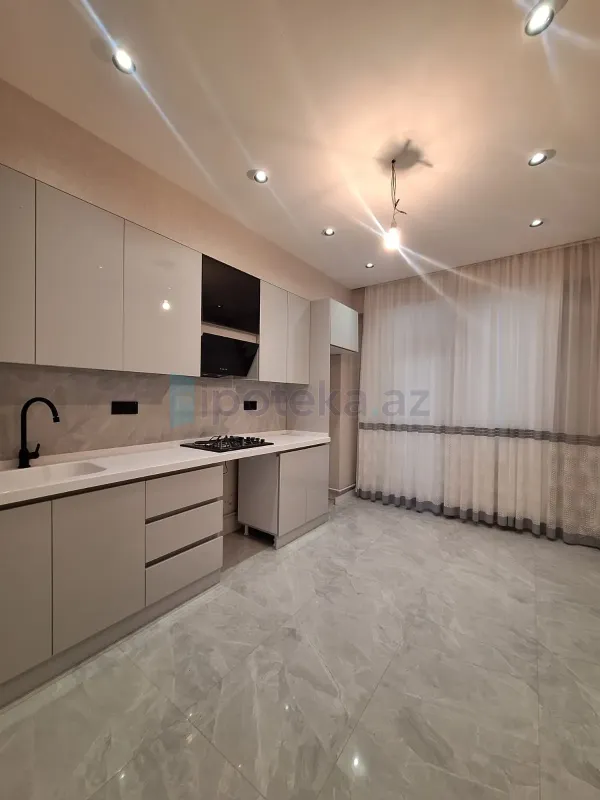 Satılır 3 otaqlı yeni tikili 114 m²
