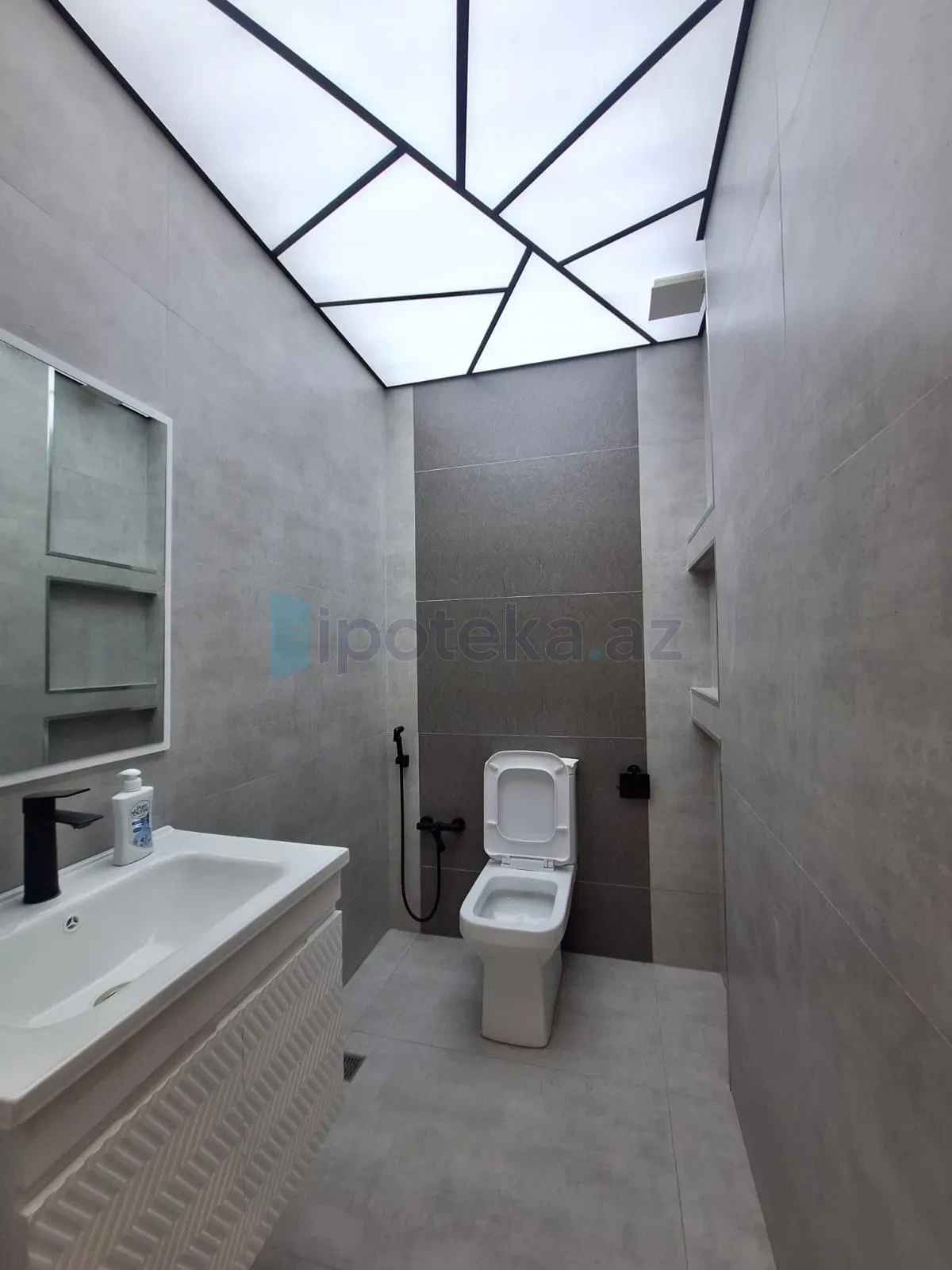 Satılır 3 otaqlı yeni tikili 114 m²