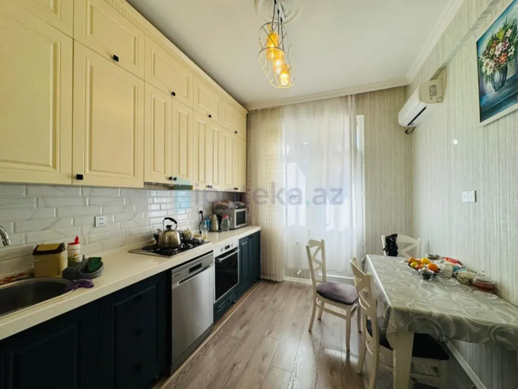 Satılır 3 otaqlı yeni tikili 94 m²