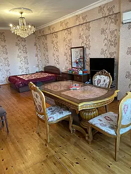 Satılır 3 otaqlı yeni tikili 100 m²