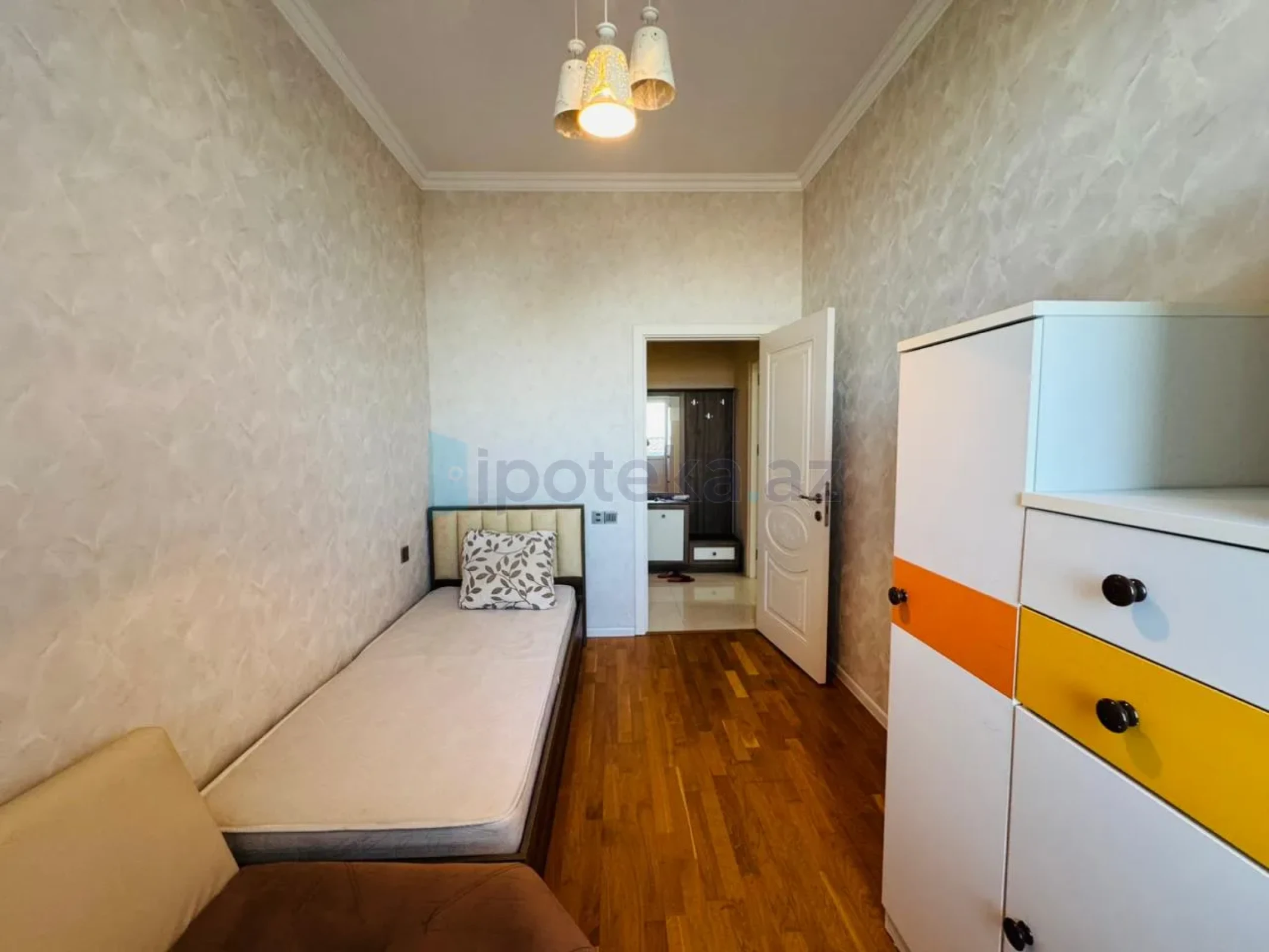 Satılır 3 otaqlı yeni tikili 67 m²
