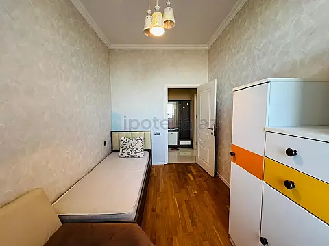 Satılır 3 otaqlı yeni tikili 67 m²