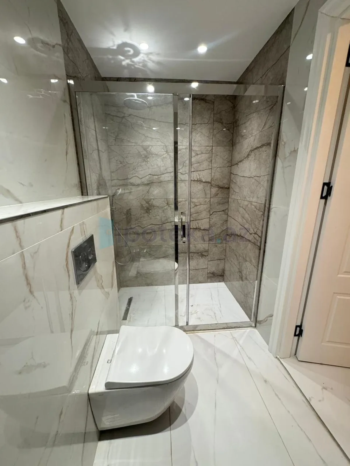 Satılır 4 otaqlı yeni tikili 123.6 m²