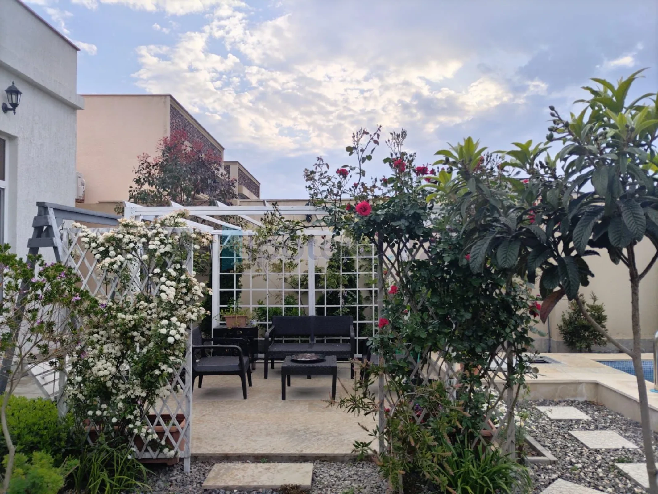 Satılır 3 otaqlı mənzil 120 m²