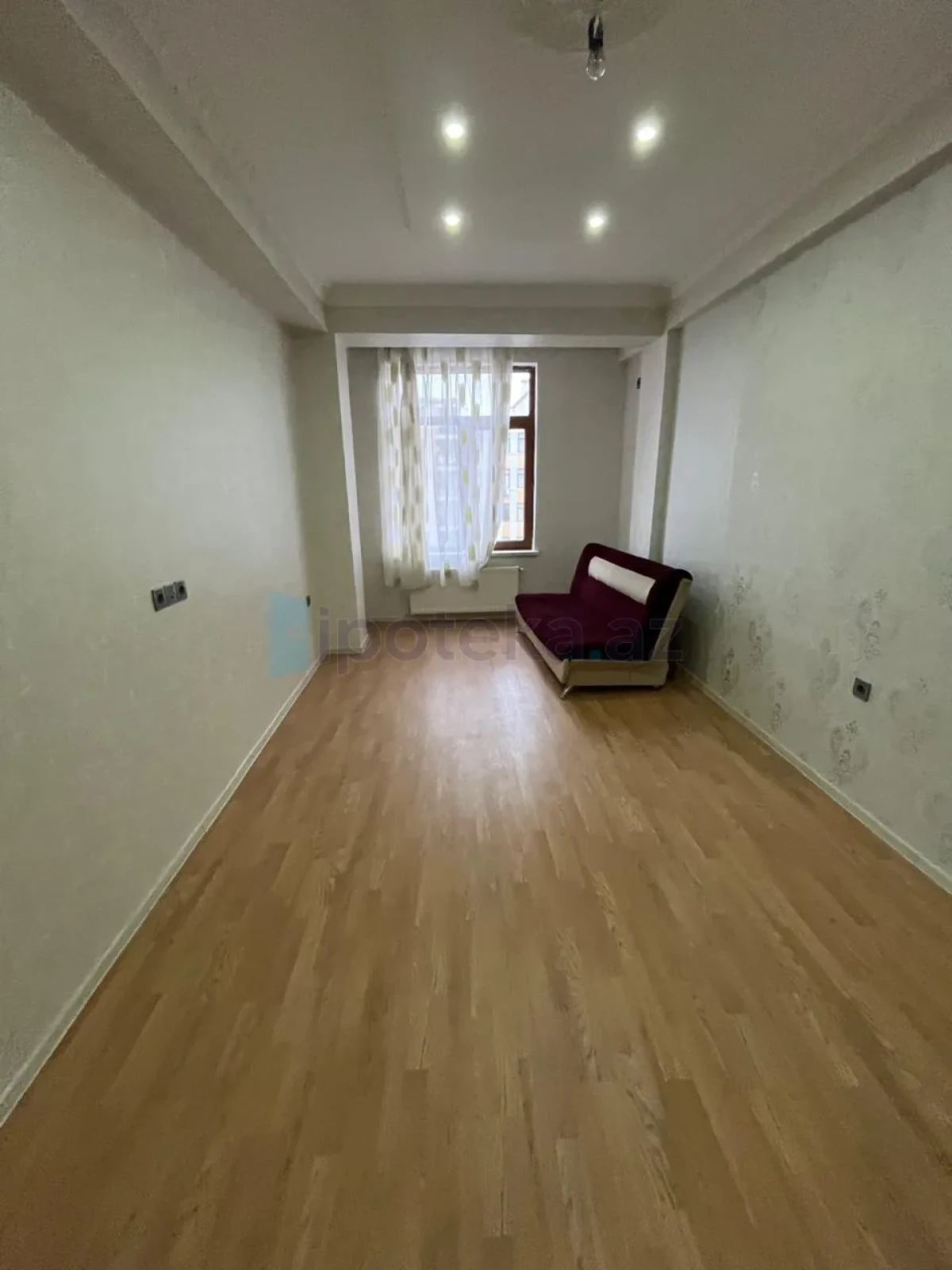 Satılır 3 otaqlı yeni tikili 68 m²
