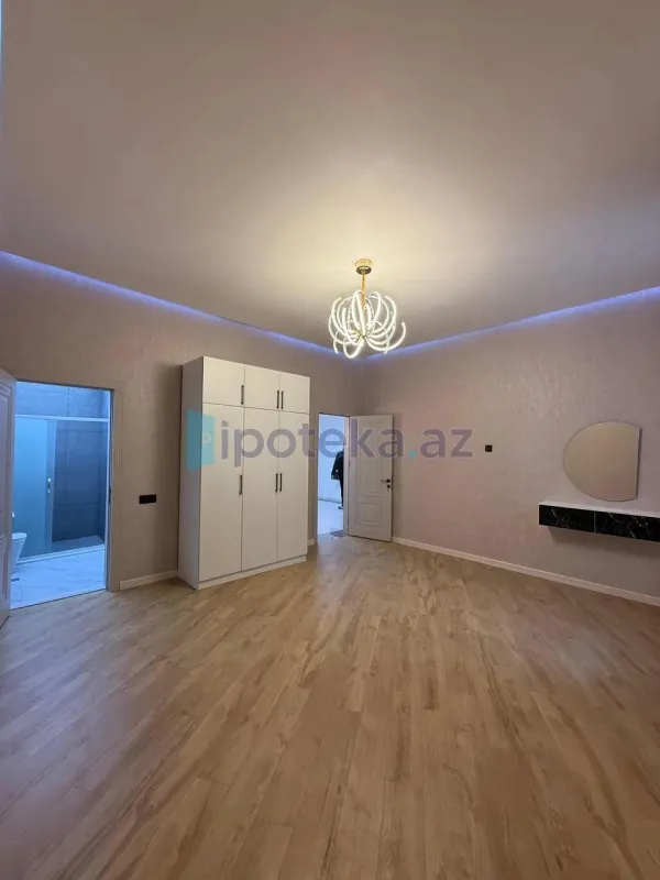Satılır 4 otaqlı həyət evi 260 m²