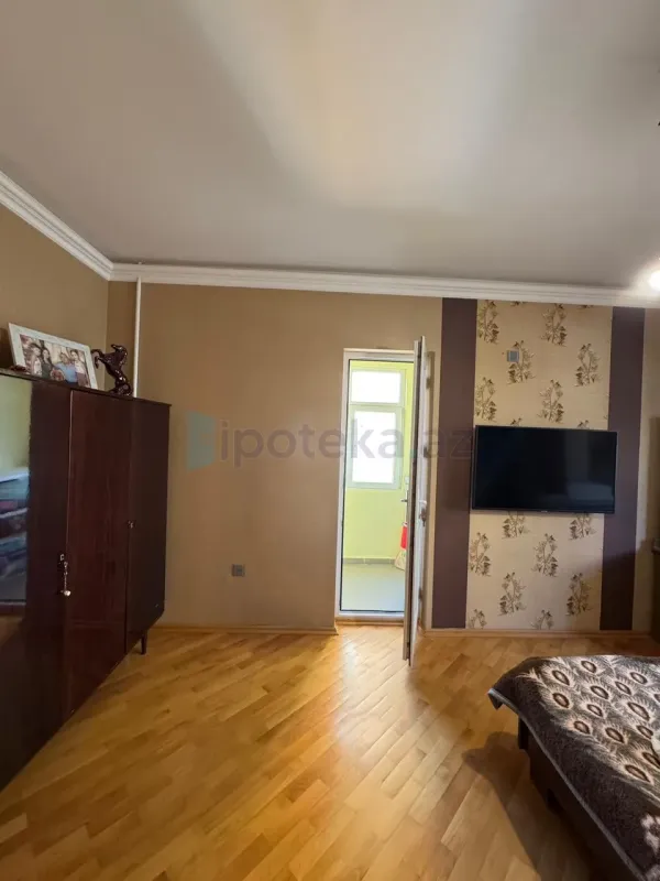 Satılır 3 otaqlı köhnə tikili 80 m²