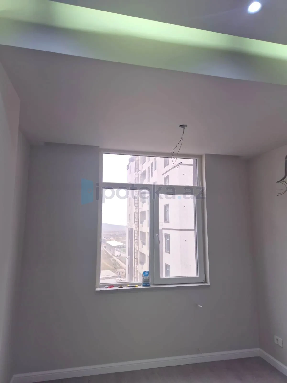 Satılır 2 otaqlı yeni tikili 55 m²