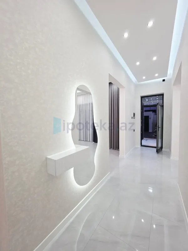 Satılır 4 otaqlı mənzil 160 m²