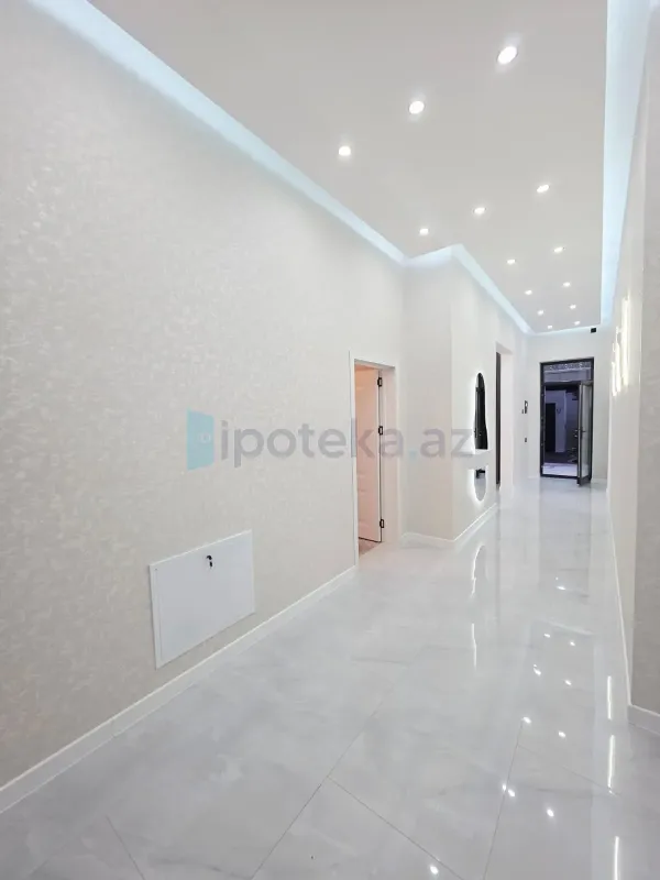 Satılır 4 otaqlı mənzil 160 m²