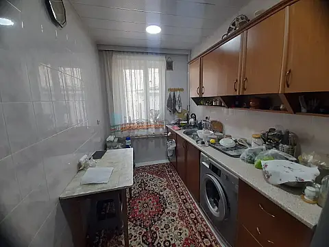 Satılır 4 otaqlı həyət evi 140 m²