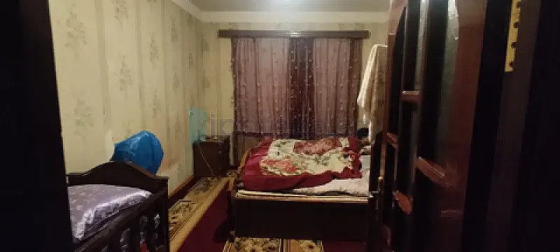 Satılır 5 otaqlı köhnə tikili 100 m²