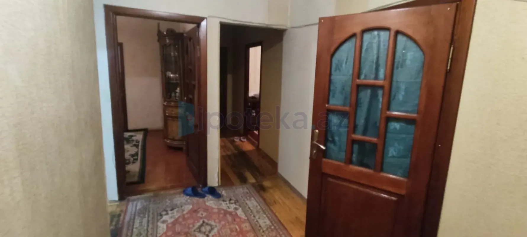 Satılır 5 otaqlı köhnə tikili 100 m²