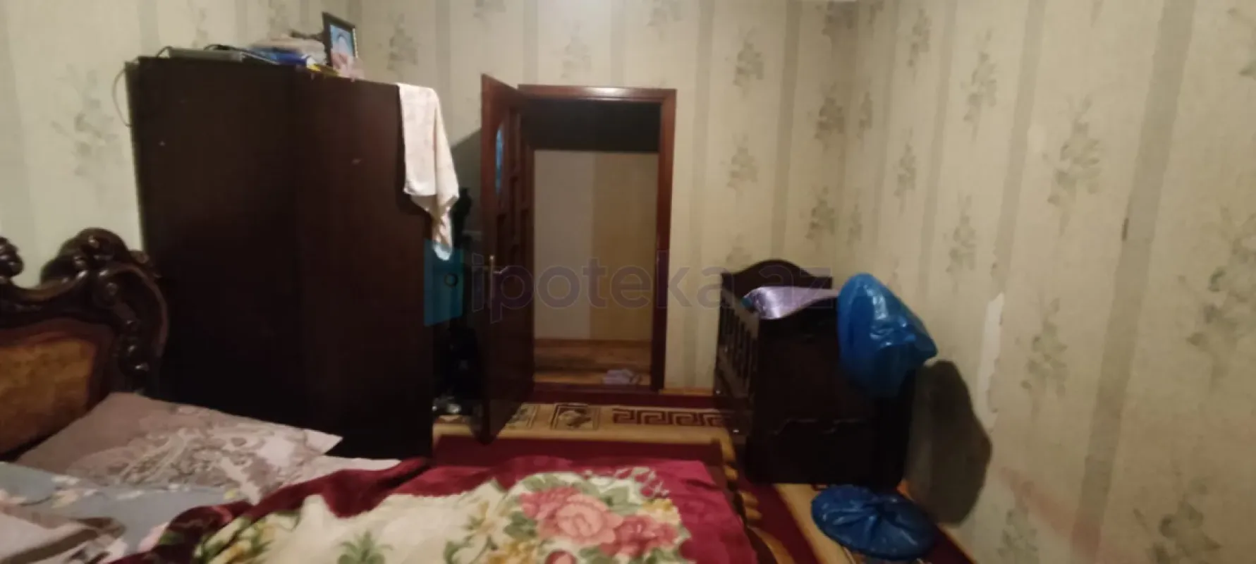 Satılır 5 otaqlı köhnə tikili 100 m²