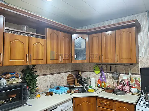 Satılır 1 otaqlı köhnə tikili 30 m²
