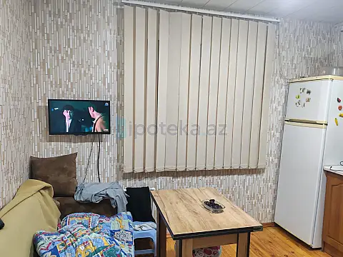 Satılır 1 otaqlı köhnə tikili 30 m²