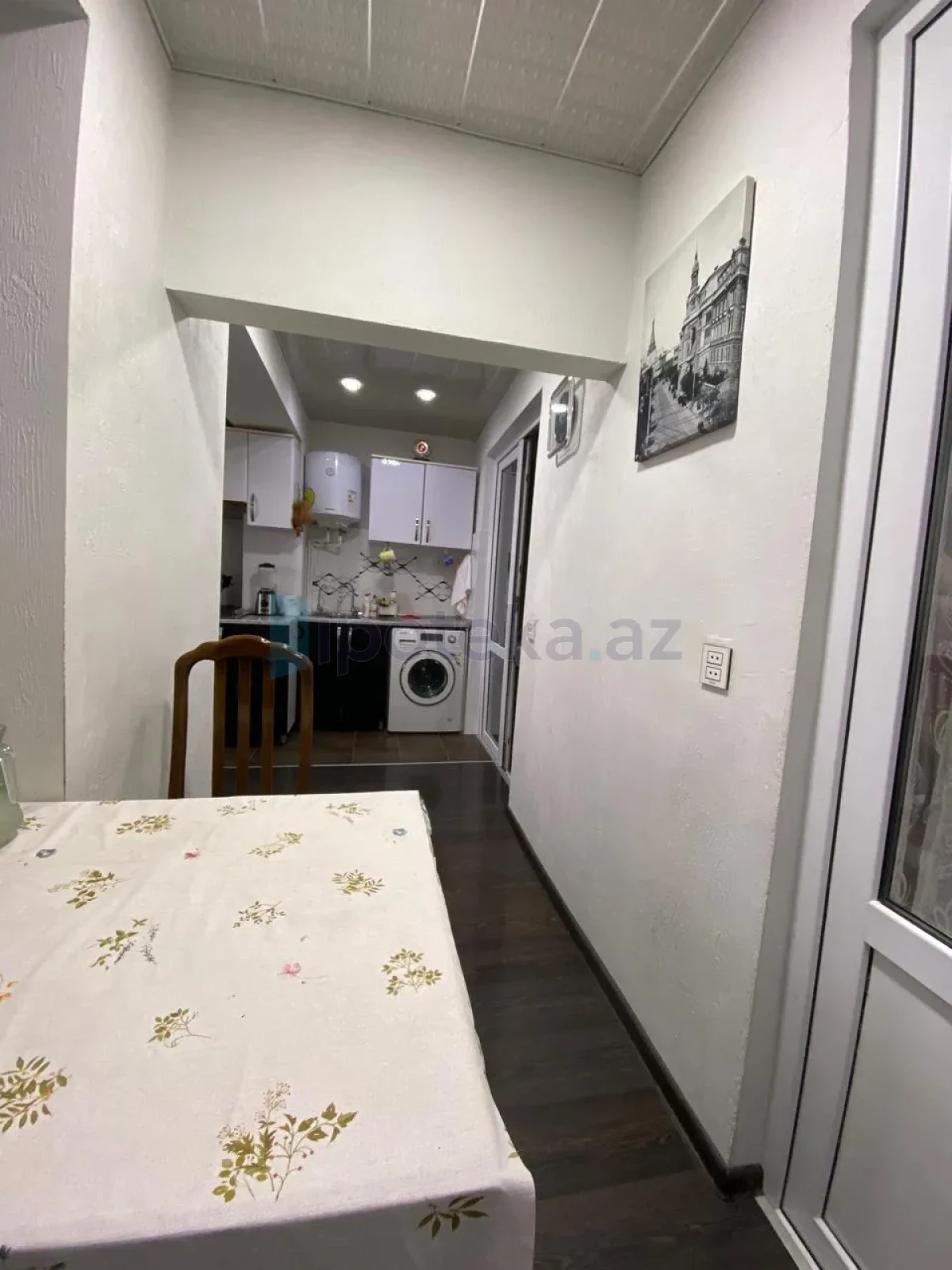 Satılır 4 otaqlı köhnə tikili 110 m²