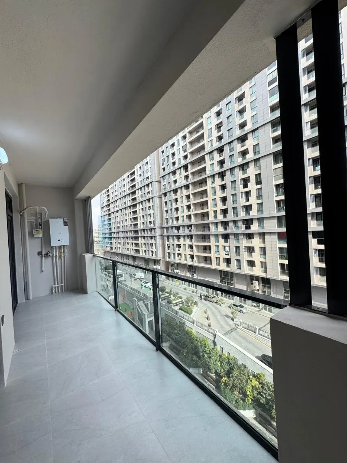 Satılır 3 otaqlı yeni tikili 100 m²