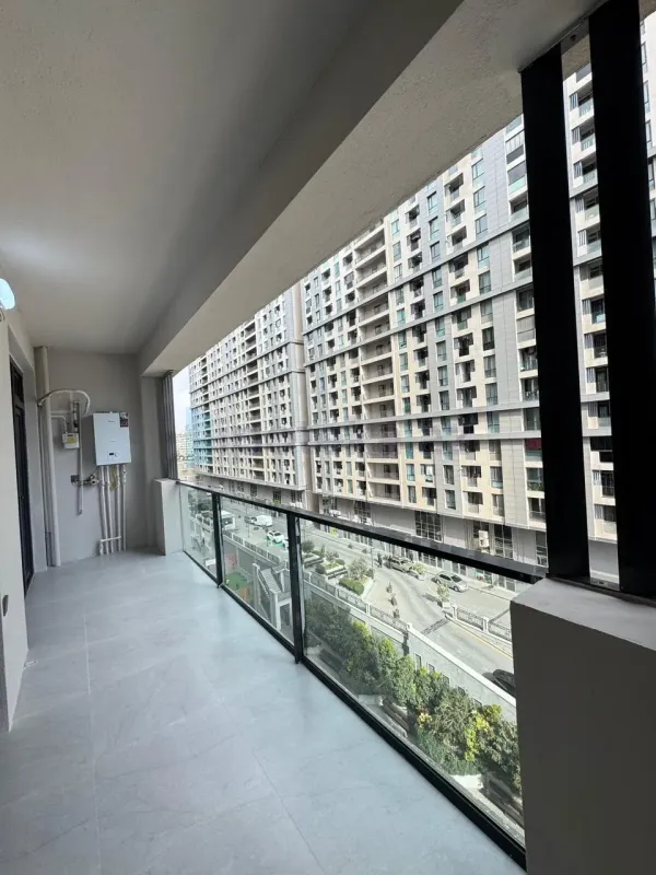 Satılır 3 otaqlı yeni tikili 100 m²