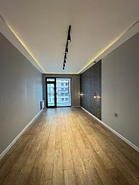 Satılır 3 otaqlı yeni tikili 100 m²