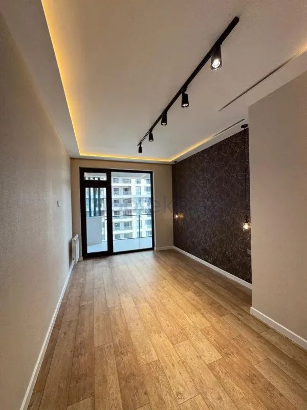 Satılır 3 otaqlı yeni tikili 100 m²