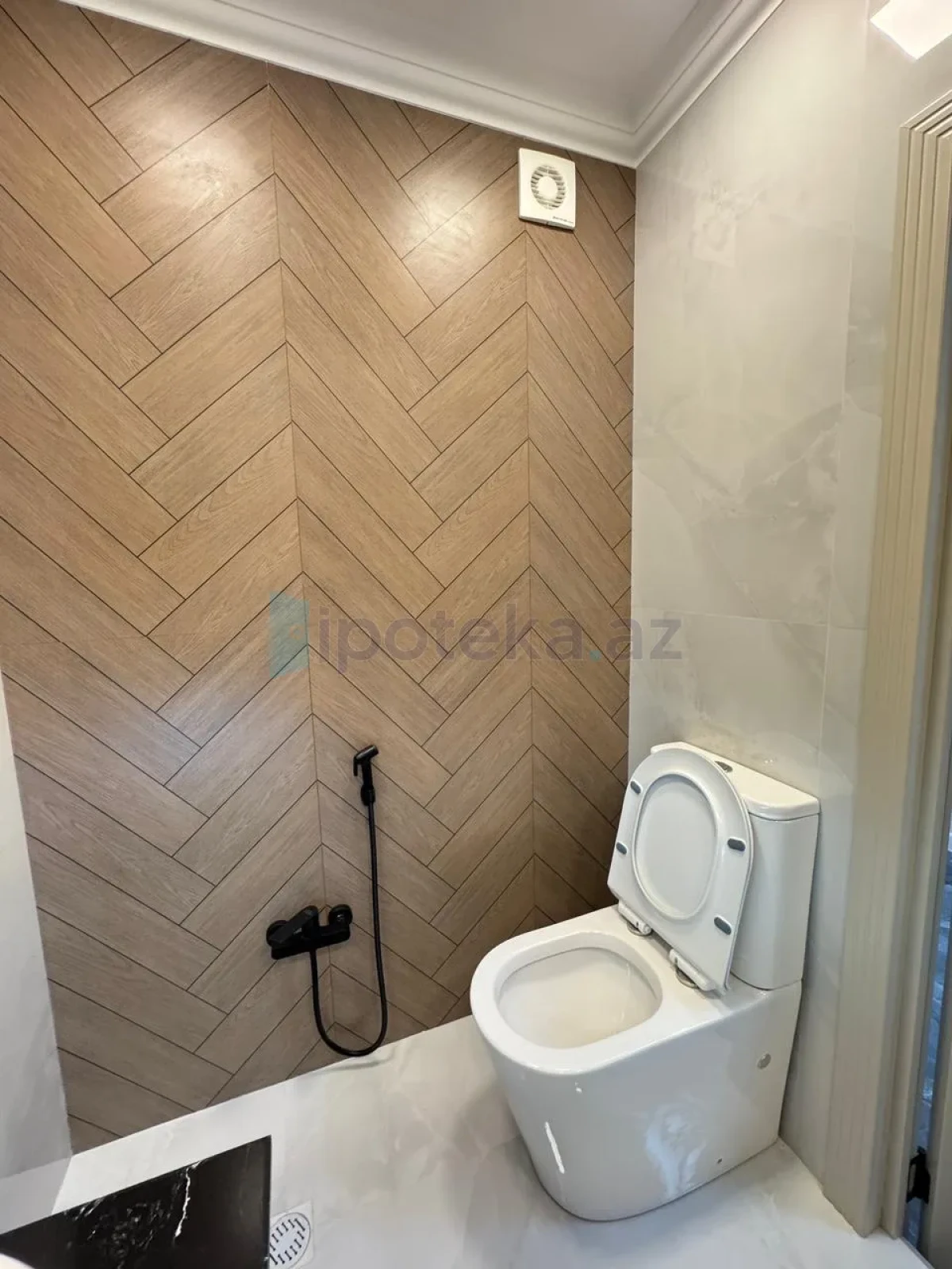 Satılır 3 otaqlı yeni tikili 100 m²