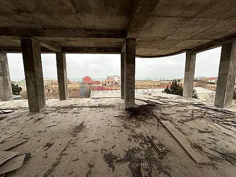 Satılır 7 otaqlı həyət evi 470 m²