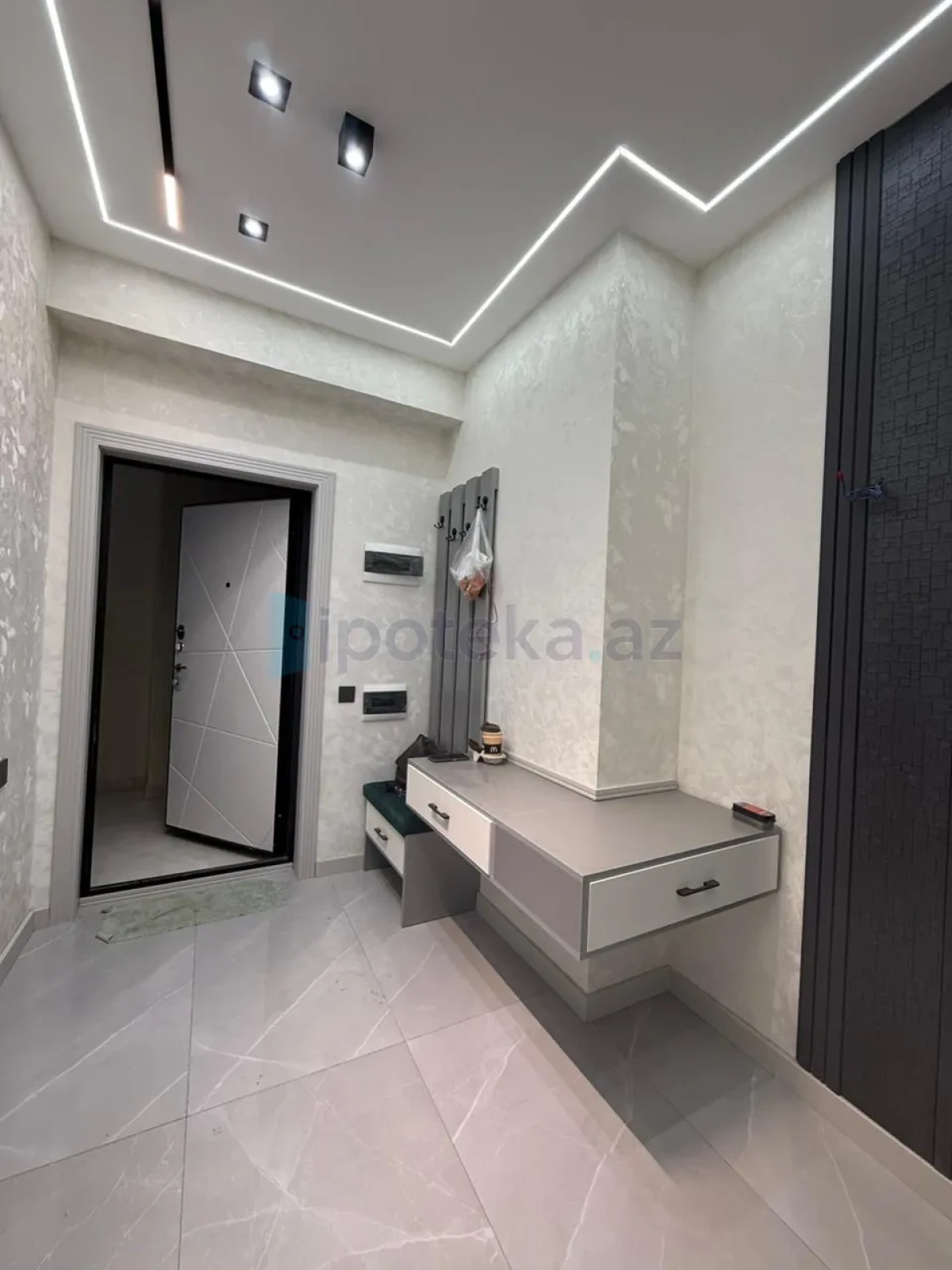 Satılır 2 otaqlı yeni tikili 53 m²