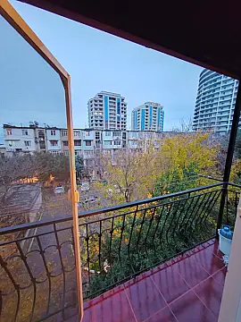 Satılır 2 otaqlı köhnə tikili 61 m²