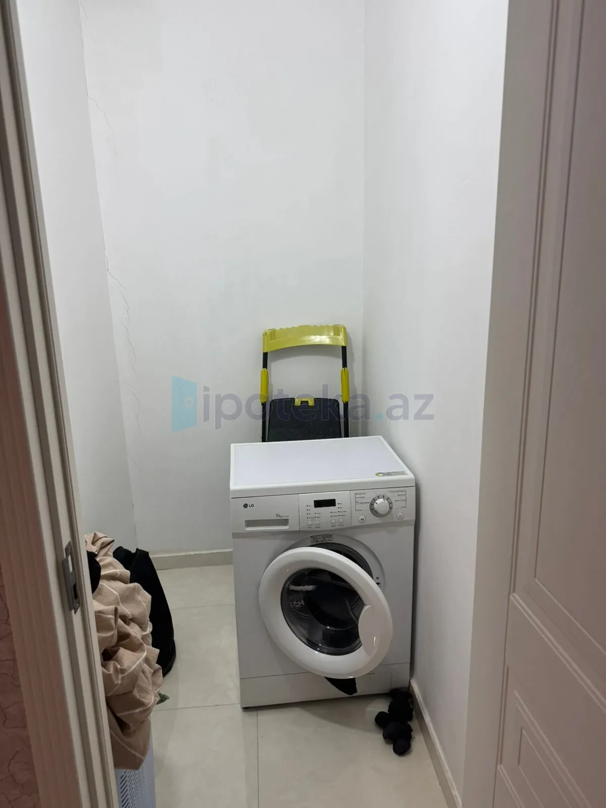 Satılır 2 otaqlı yeni tikili 93 m²