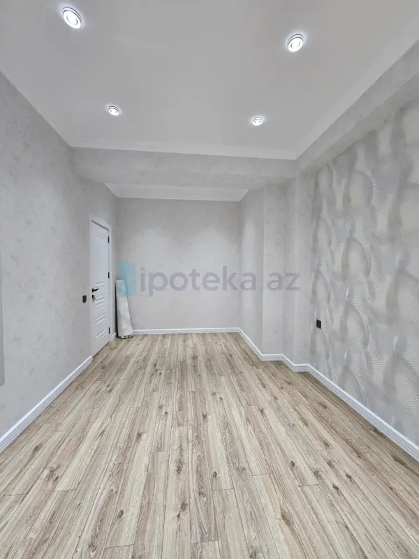 Satılır 3 otaqlı yeni tikili 82 m²