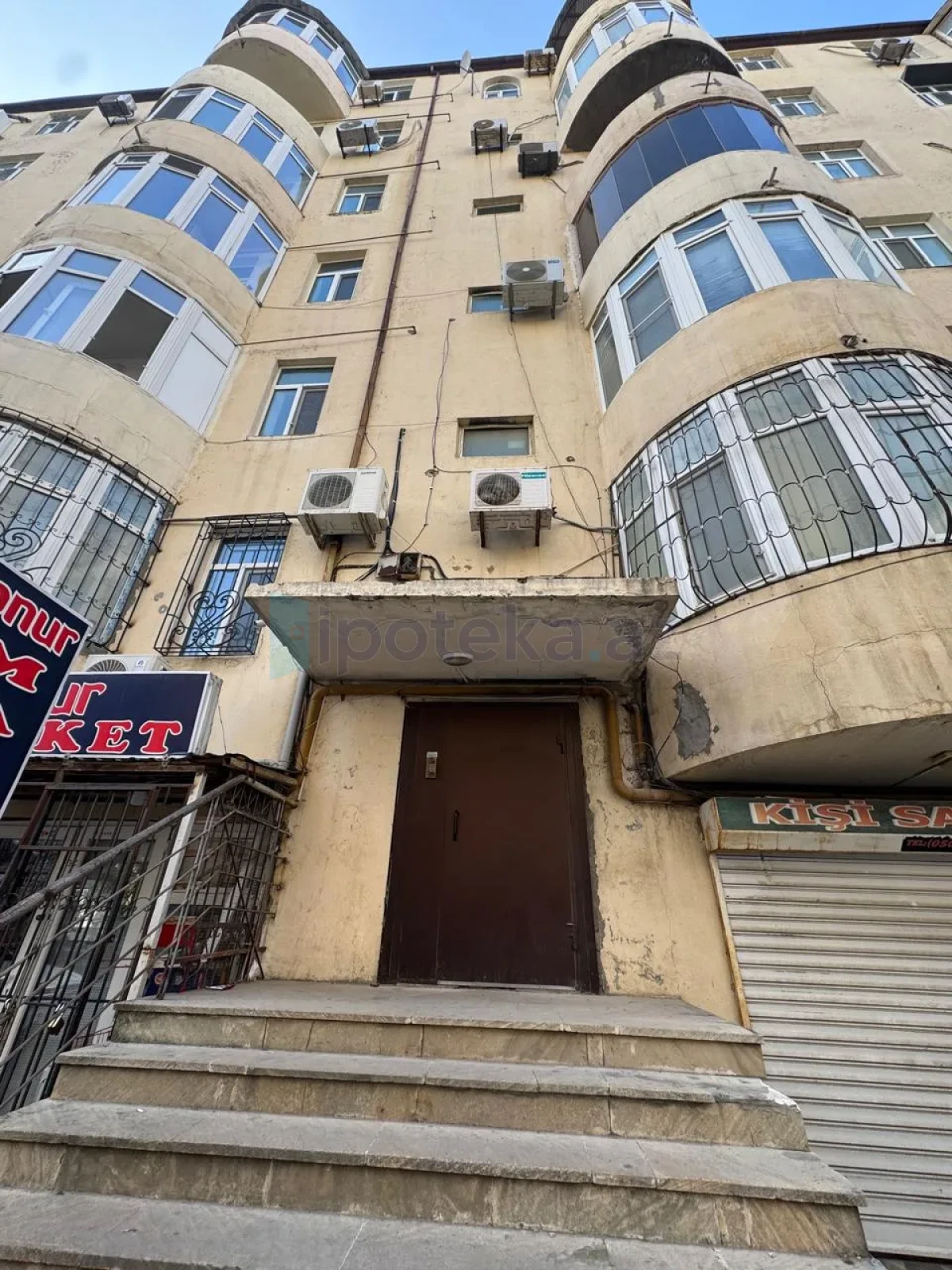 Satılır 3 otaqlı yeni tikili 100 m²