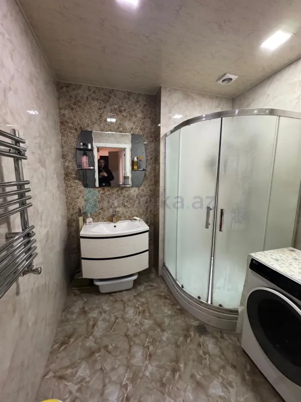 Satılır 3 otaqlı yeni tikili 100 m²