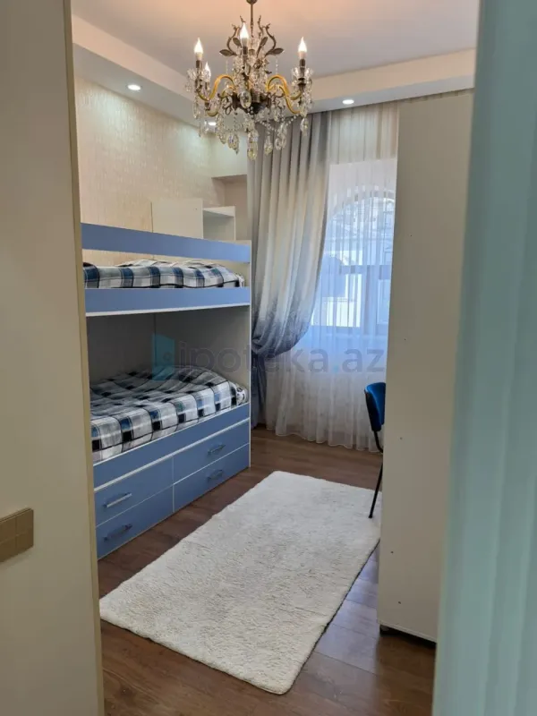 Satılır 5 otaqlı yeni tikili 147 m²