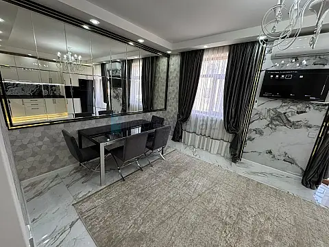 Satılır 5 otaqlı yeni tikili 147 m²