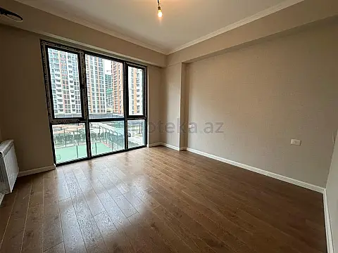 Satılır 4 otaqlı yeni tikili 120 m²