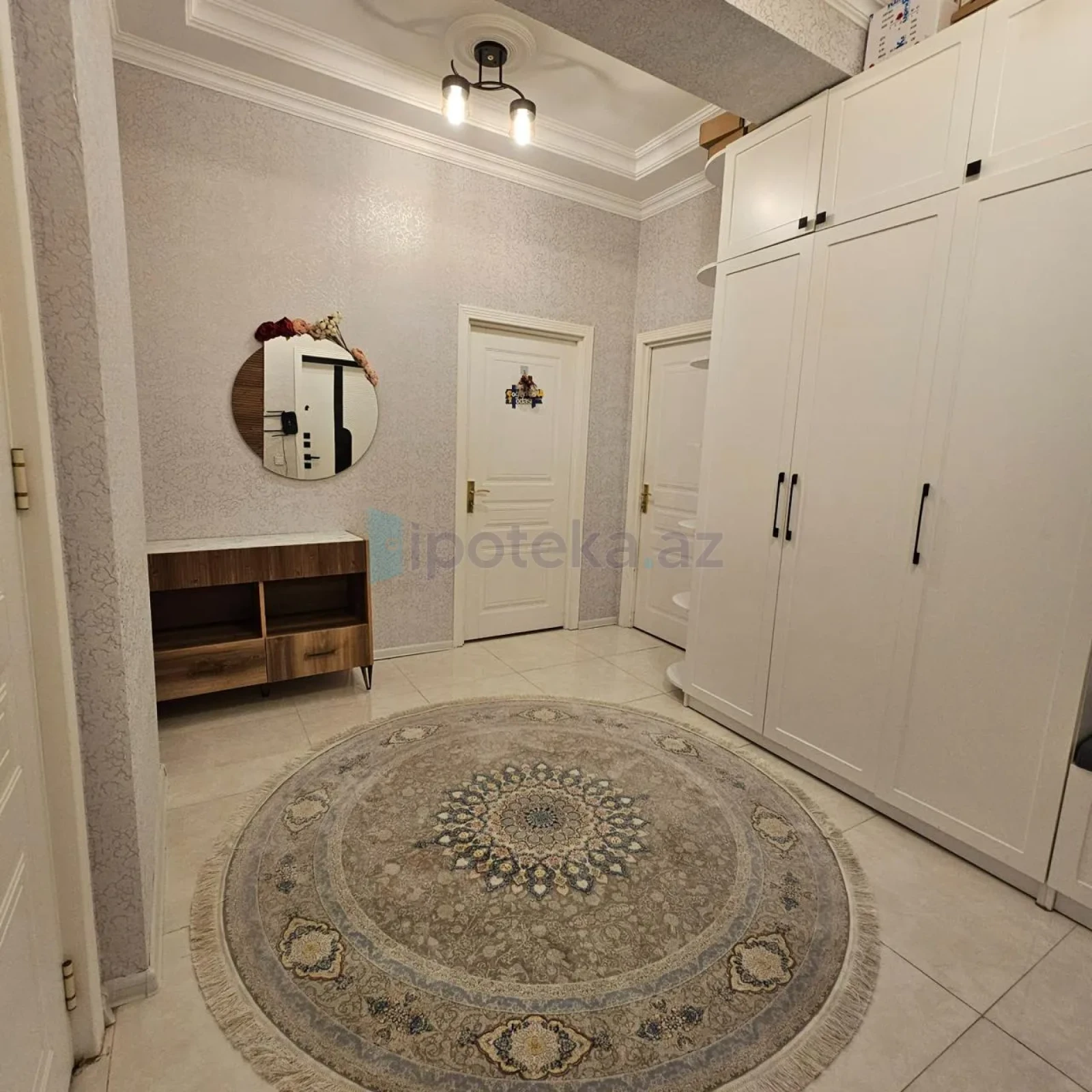 Satılır 2 otaqlı yeni tikili 77 m²