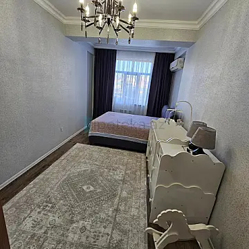 Satılır 2 otaqlı yeni tikili 77 m²