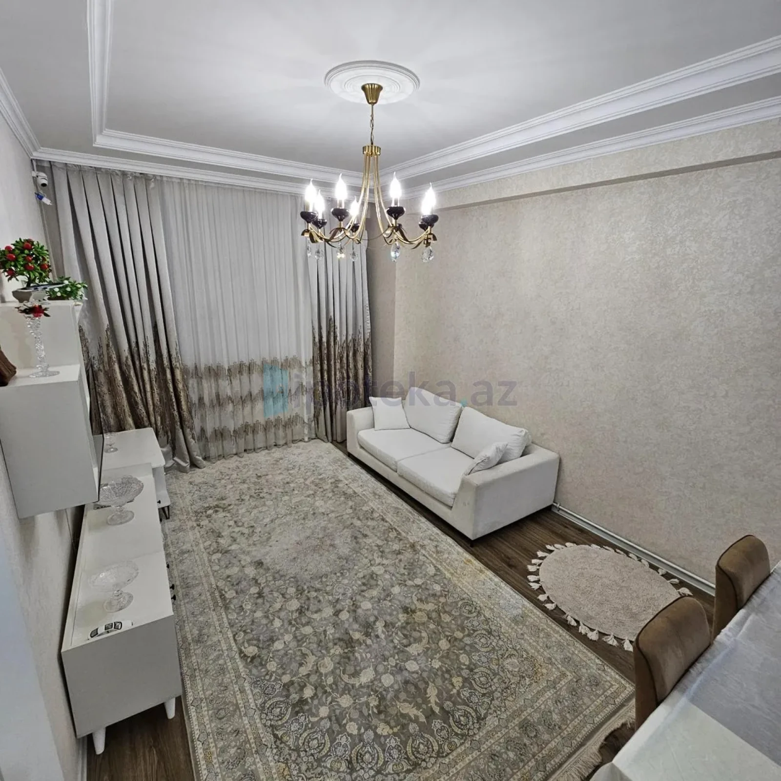 Satılır 2 otaqlı yeni tikili 77 m²